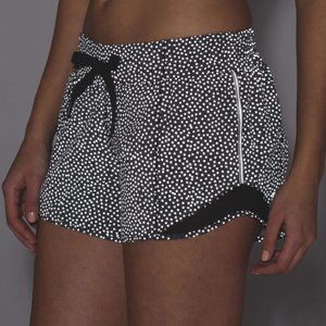 *RARE* Lululemon Hotty Hot Short (Reflective)
